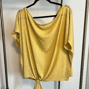 Women’s Dolman Scoop Neck Top (XL)